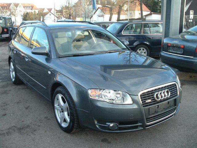 Audi A4 Avant 3.0 TDI quattro .Navi,SportfahrwerkM