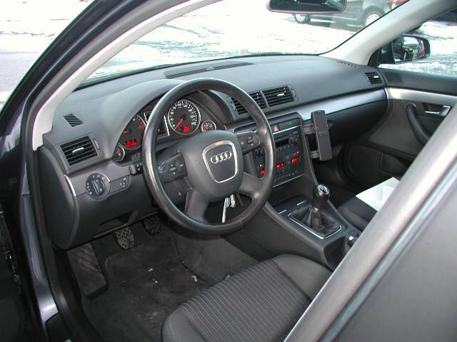 Audi A4 Avant 2.0 TDI ,Xenon,Navi,APS,17