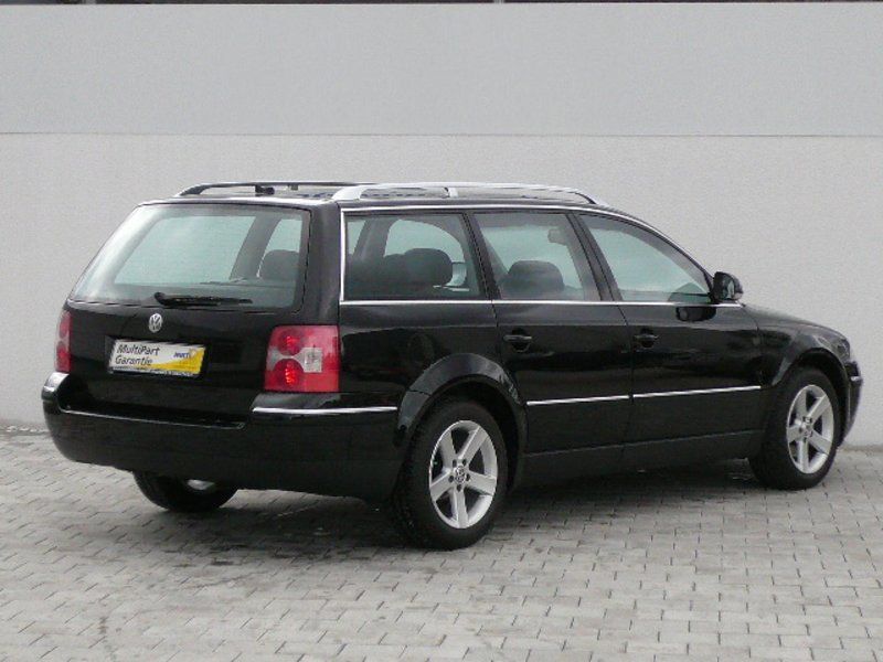 VW Passat Variant 2.0 TDI DPF Highline NAVI LEDER