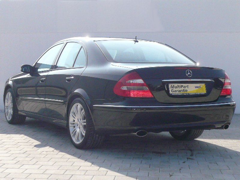 Mercedes-Benz E 200 Kompressor AVANTGARDE SPORT EDITION COMAND LEDER