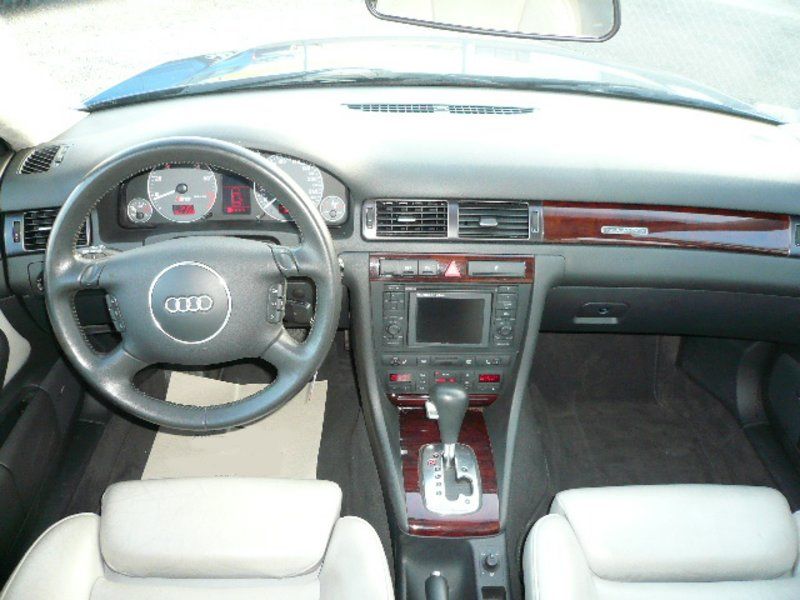 Audi S6 Avant 4.2 quattro NAVI-PLUS XENON LEDER-RECARO