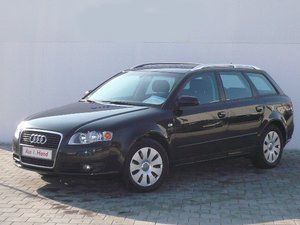 Audi A4 Avant 2.0 T FSI quattro tiptronic NAVI-PLUS