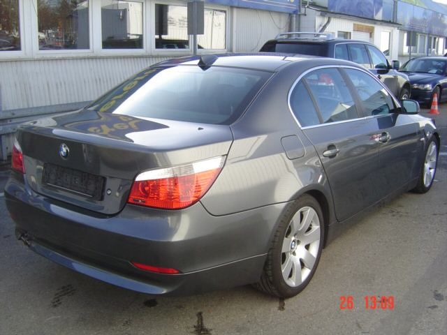 BMW 530d XENON LEDER NAVIGATION