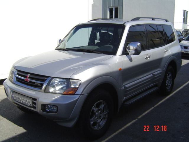 Mitsubishi Pajero 3.2 DI-D ELEGANCE 7 SITZER, Gelndewagen/Pickup