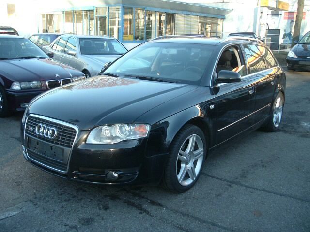 Audi A4 Avant 2.0 TDI S-Line