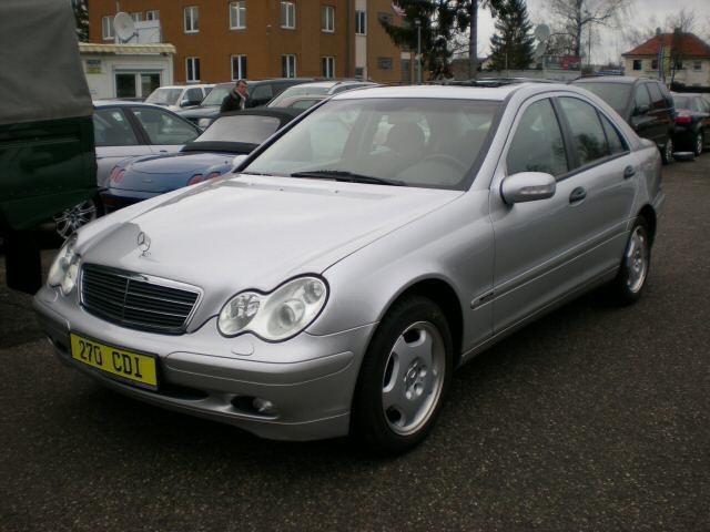 Mercedes-Benz C 270 CDI Bi-Xenon/Klimatronic/Tiptronic/Euro 3