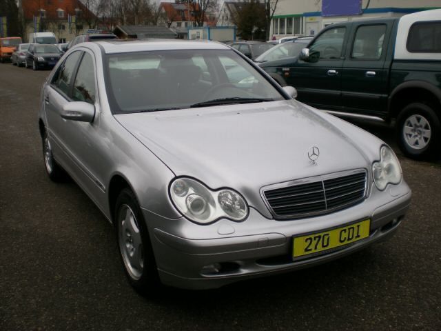 Mercedes-Benz C 270 CDI Bi-Xenon/Klimatronic/Tiptronic/Euro 3