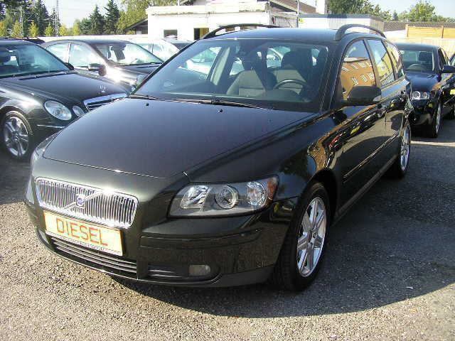 Volvo V50 2.0D DPF Momentum EURO 4 #NEUER MOTOR